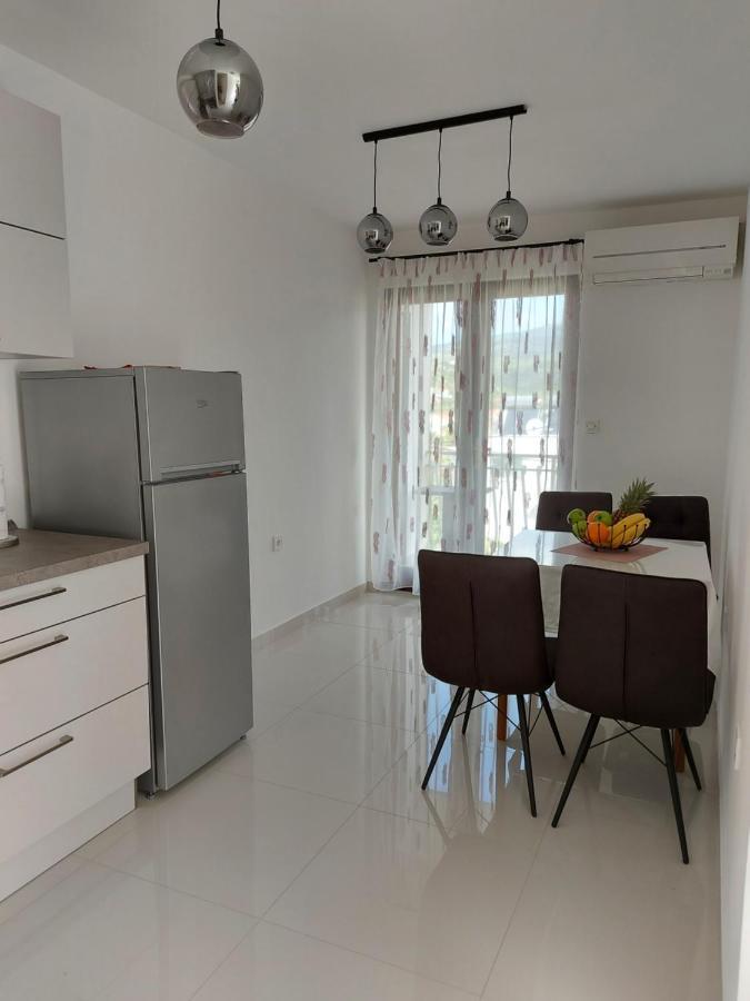 Apartmani I & J Seric Seget Vranjica Ngoại thất bức ảnh