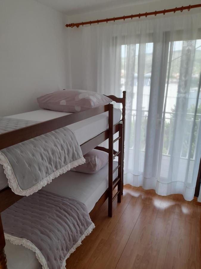Apartmani I & J Seric Seget Vranjica Ngoại thất bức ảnh