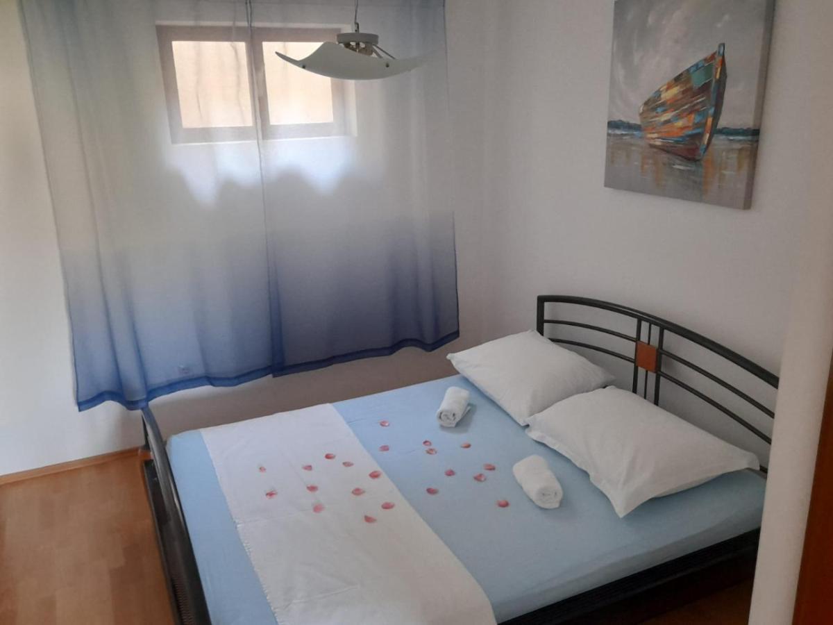 Apartmani I & J Seric Seget Vranjica Ngoại thất bức ảnh