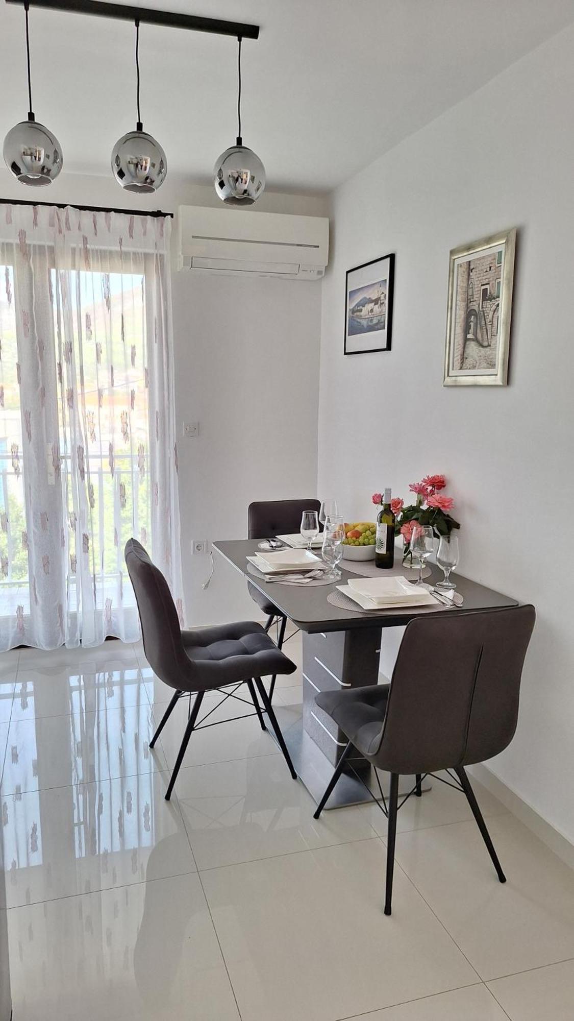 Apartmani I & J Seric Seget Vranjica Ngoại thất bức ảnh