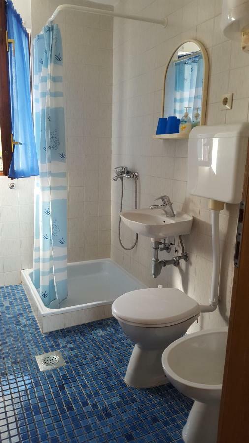 Apartmani I & J Seric Seget Vranjica Ngoại thất bức ảnh